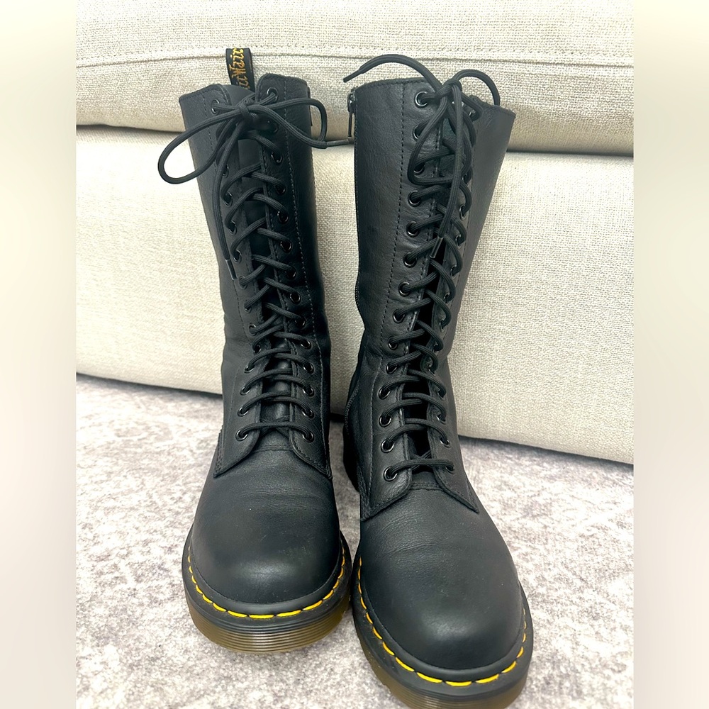 Dr. Martens “1B99 VIRGINIA LEATHER MID CALF BOOTS” - Women’s size 10